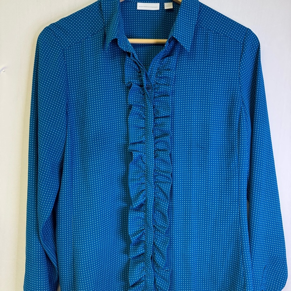 New York & Company Medium Teal Ruffled Polka dot Blouse